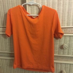 Orange stretchy t shirt